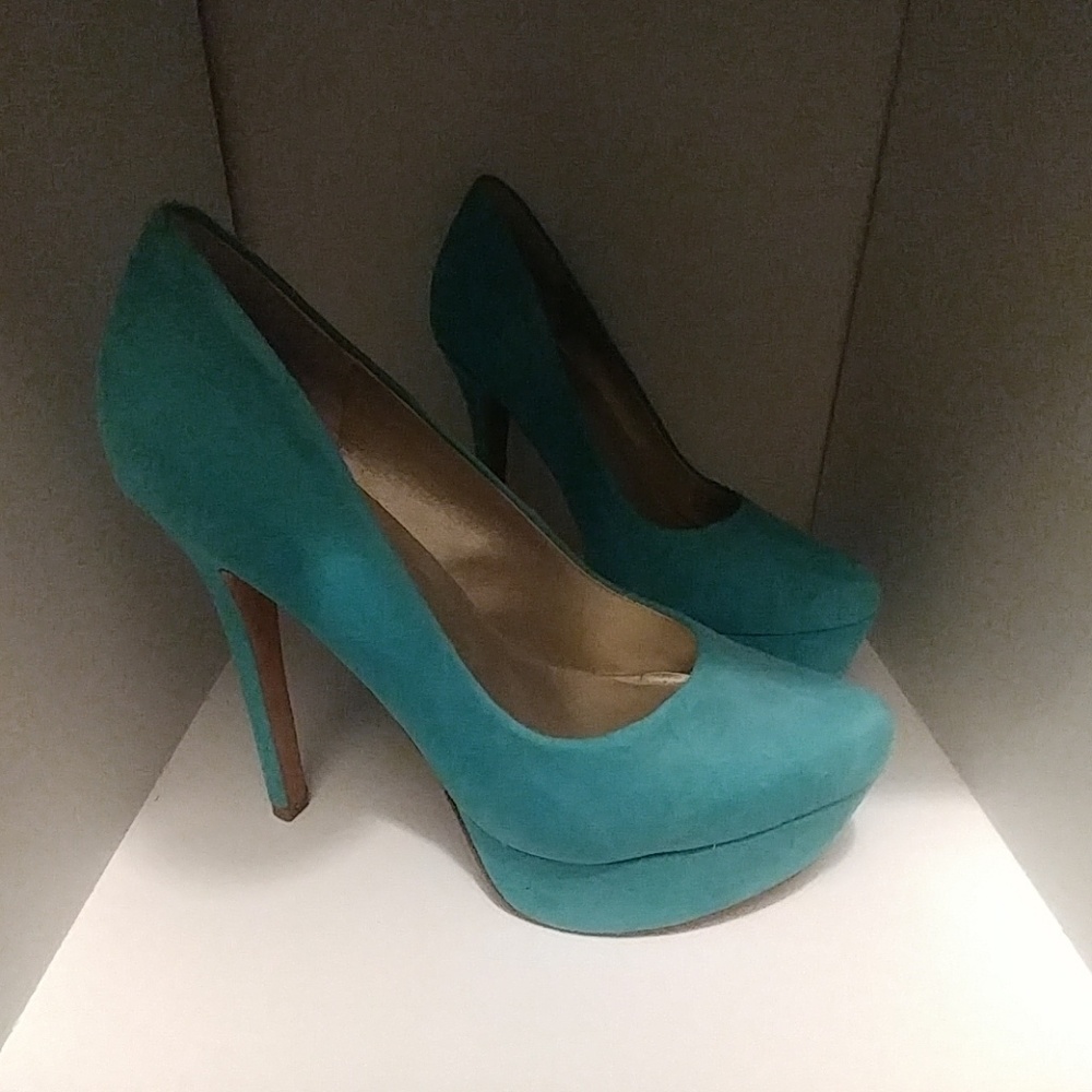 Jessica Simpson Suede Platform Heel